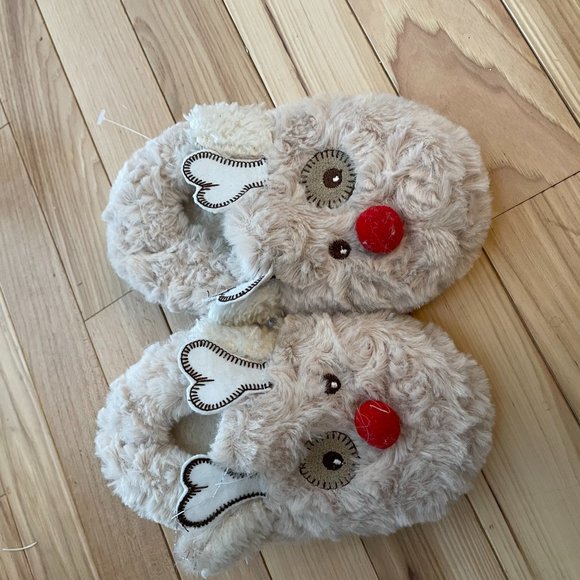 Super Soft Reindeer Slippers Like New - Picture 1 of 2
